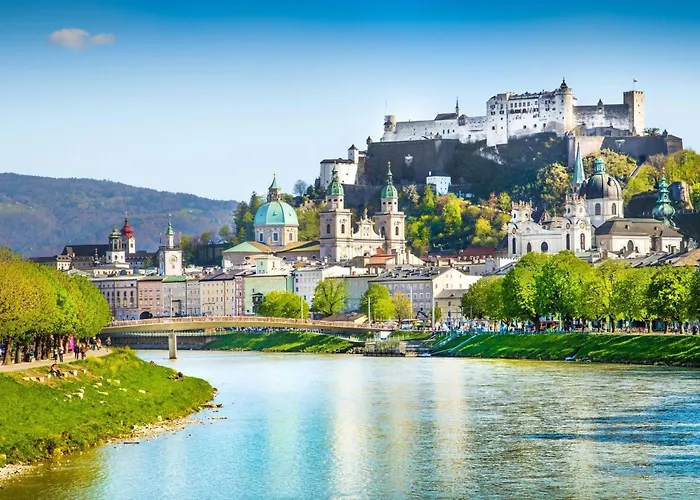 - By Ihg 4* Salzburgo
