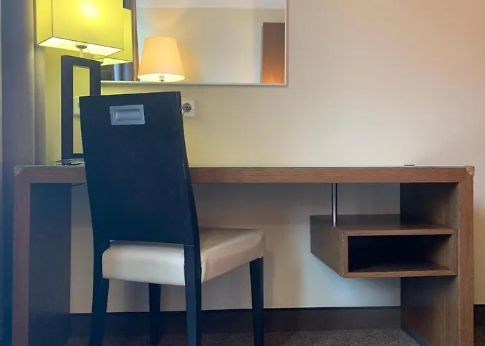 - By Ihg Hotel Salzburgo