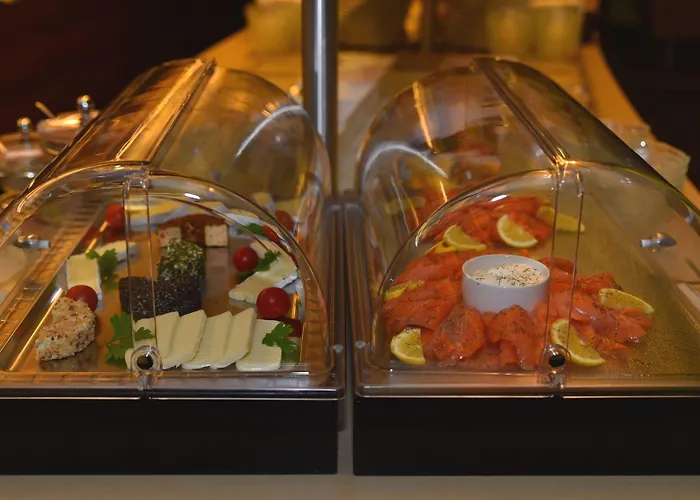 - By Ihg Hotel Salzburgo