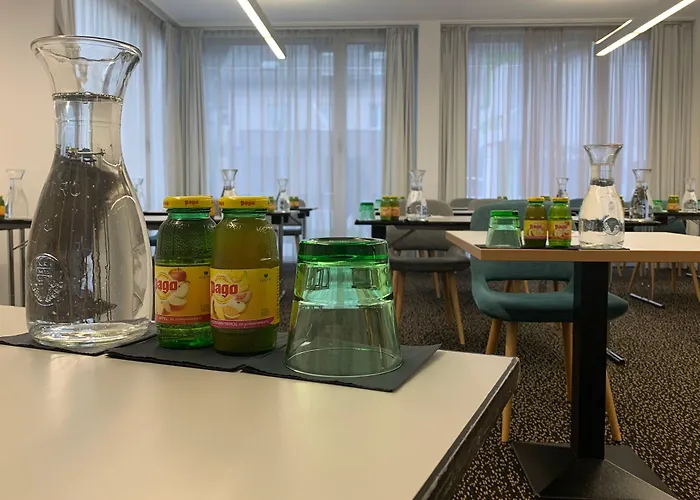 - By Ihg 4* Salzburgo