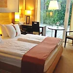 - By Ihg Hotell