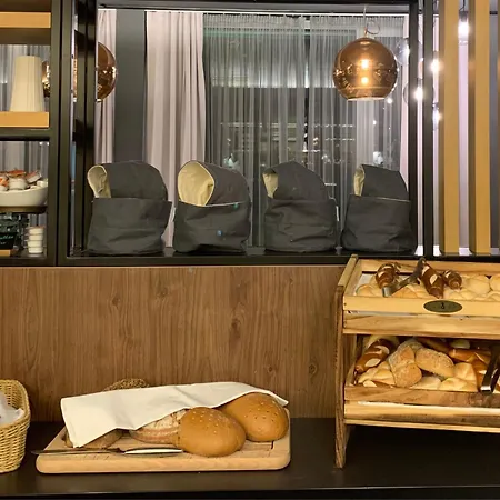 - By Ihg 4* Salzburg