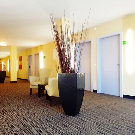 - By Ihg Hotell 4*