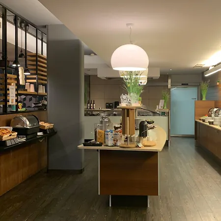 Hotel - By Ihg Solnohrad