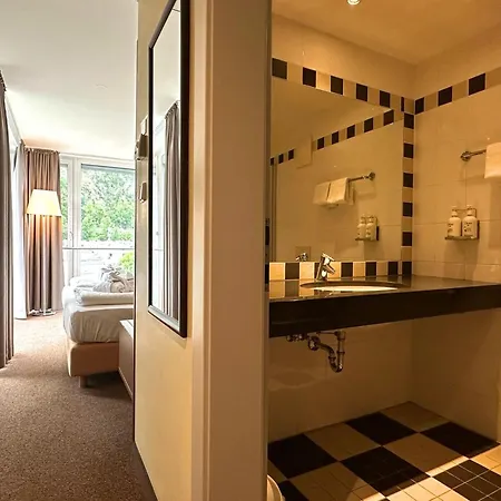 - By Ihg Hotel 4*