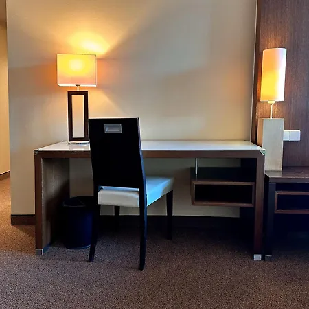 - By Ihg Hotel Salzbourg
