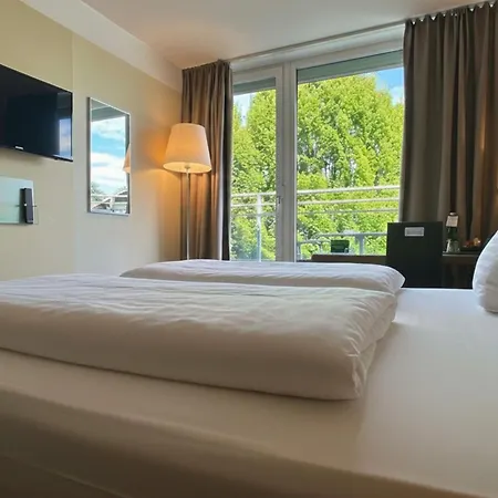 Hotell - By Ihg 4*