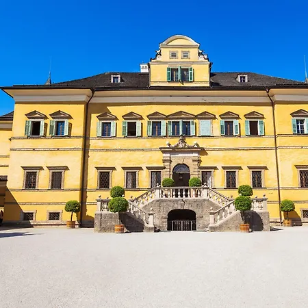 - By Ihg Szálloda Salzburg