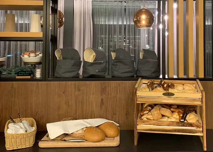 - By Ihg Hotell Salzburg